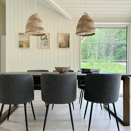 Feriehus Idyllisk Nybygget Hus I Nordsjaellandsk Natur Vejby