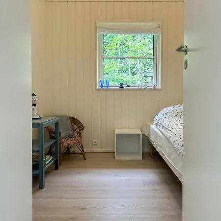 Idyllisk Nybygget Hus I Nordsjaellandsk Natur